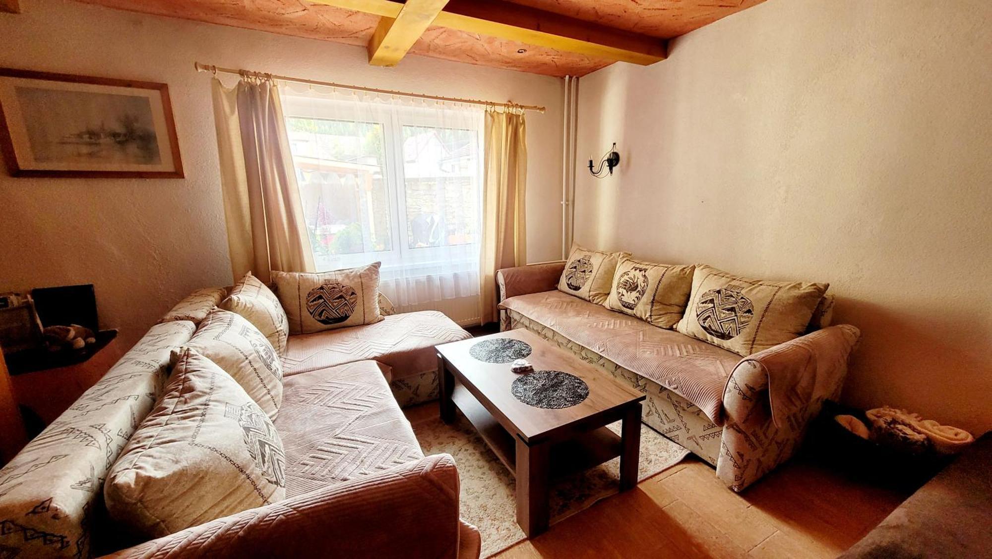Apartmany Anicka Vo Vazci Vazec ภายนอก รูปภาพ
